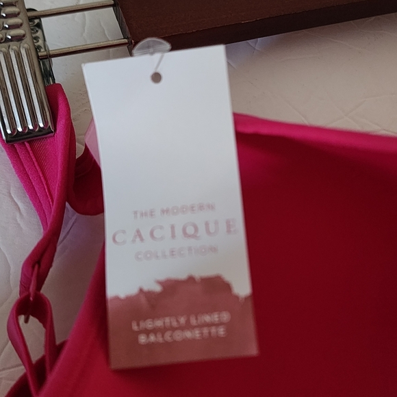 Cacique Women's lightly lined balconette Size 50DDD pink lace bra - Picture 11 of 11